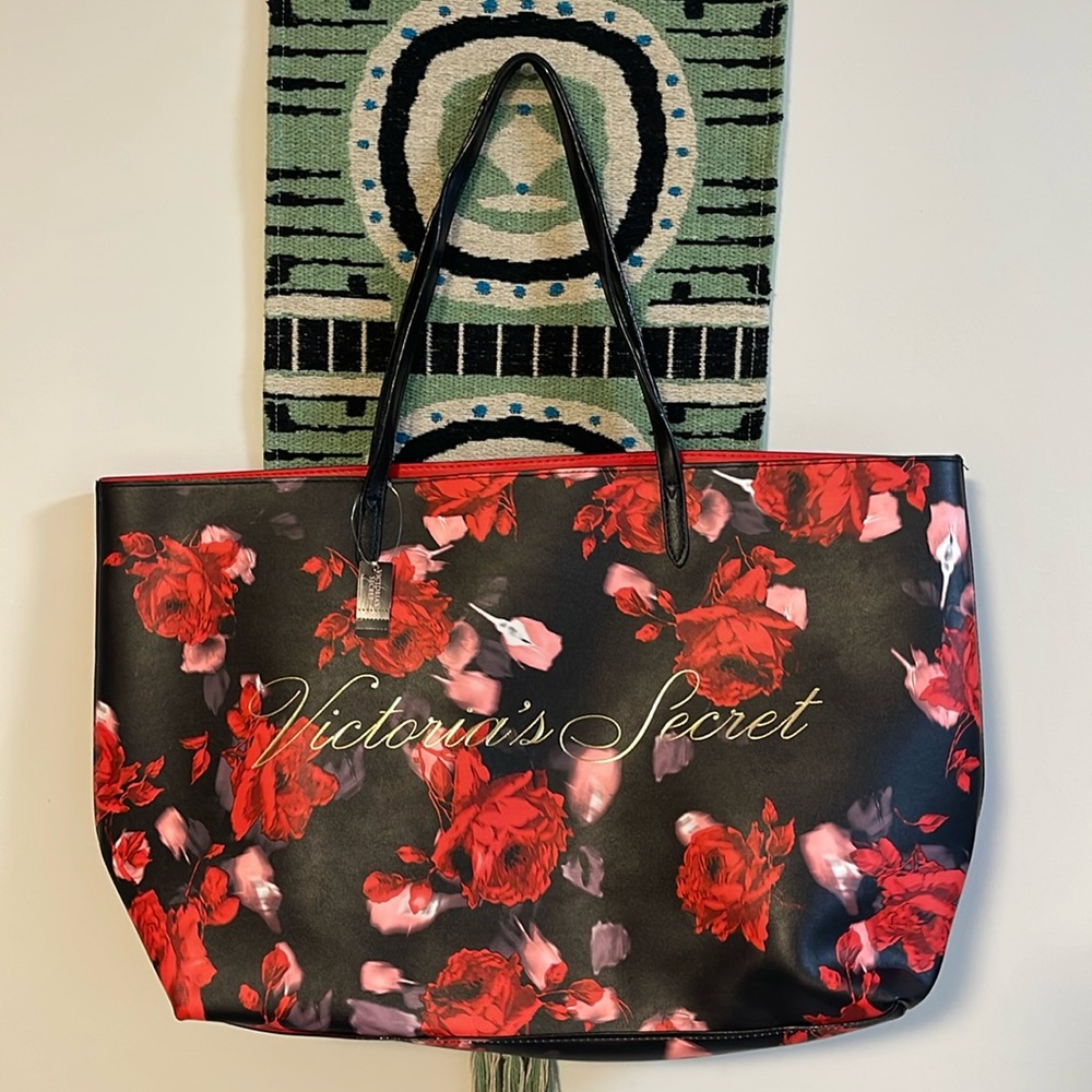 Sale Today! NWT Victoria’s Secret Large Floral Tote